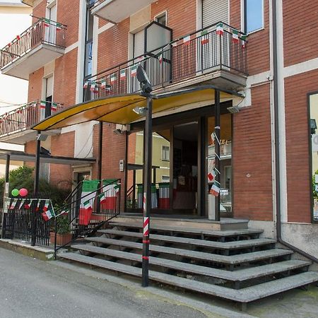 Vip Hotel Piacenza Zewnętrze zdjęcie